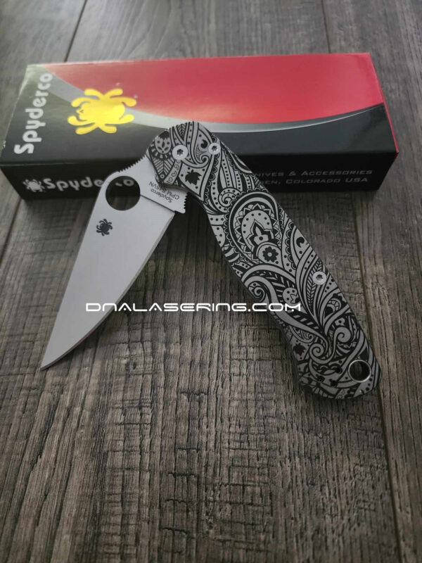 il_fullxfull.5210126939_d54s.jpg Paisley Leaf - Spyderco PM2 - Engraved PM2 Titanium Knife Scales - Paramilitary 2 EDC - Knife & Hardware Optional Flytanium Gear