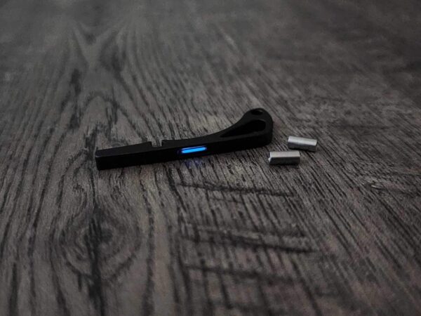 Benchmade Bugout - BLUE Glow - Backspacer- Black - Flytanium Gear