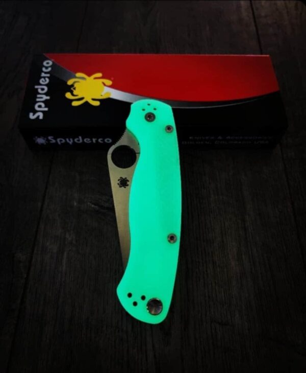 il_fullxfull.6118766224_1suw.jpg PM2 Spyderco Electric/Tiffany Green GLOW 3D PETG Printed Scales! - EDC Scales - PM2 - Glow - Optional Knife Install