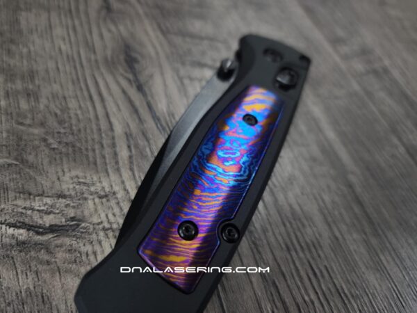 il_fullxfull.6751628137_jlvp.jpg Modulator Black Aluminum Scales - 4 Inlays - Copper - Patina - Titanium - Damascus - Benchmade Bugout - Flytanium Gear *Scales/Handles Only