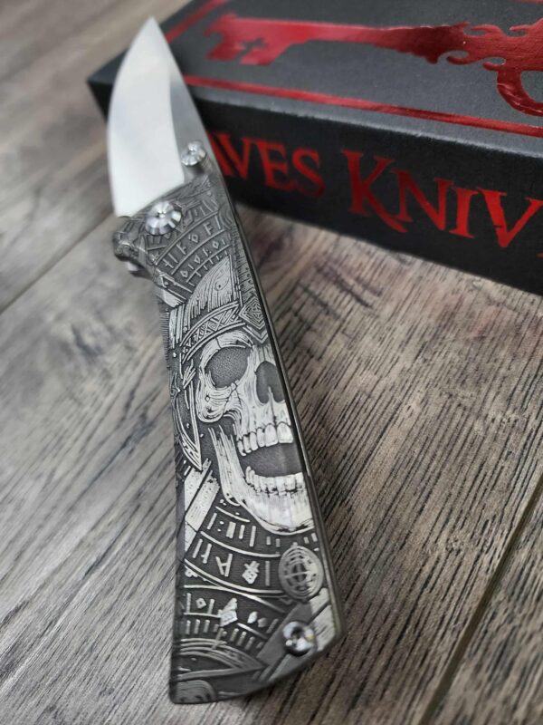 Chaves Knives Relief Engraved RCK9 With Viking Death Skull Theme !! Titanium - M390 steel - COMPLETE KNIFE!! With Extra clip - New in box