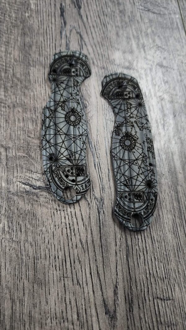 il_fullxfull.7894394455_g5uj.jpg Spyderco PM3 Para 3 Scales ONLY – Black Linen Micarta Lotus w/ Goonies One Eyed Willie Map Engraving – Custom Scales