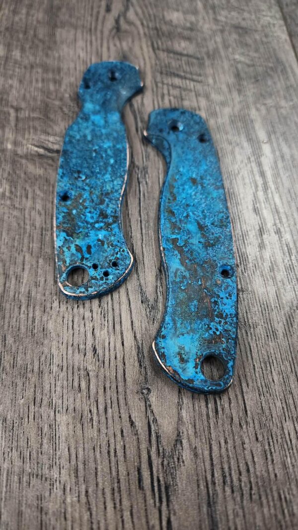 il_fullxfull.7902517426_23fr.jpg Spyderco PM2 Copper - Shipwreck Patina - PM2 Copper Scales - EDC Gear - Hardware & Knife Install Options