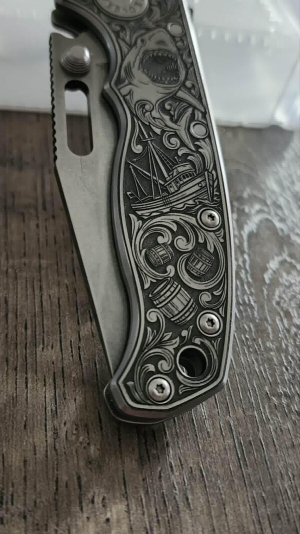 il_fullxfull.7979883098_qn42.jpg Demko AD20.5 JAWS Theme Double sided Engraving -Relief Engraved - Complete knife