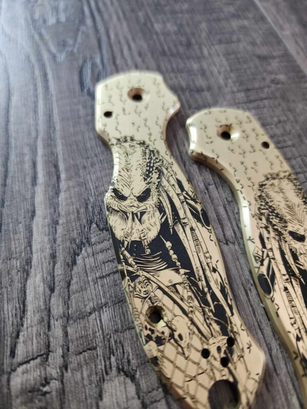 Spyderco PM3 Brass - "Jungle Hunter" Fiber Laser Deep Engraved - Brass Scales - Para 3 - Flytanium  Gear - Knife Install Optional