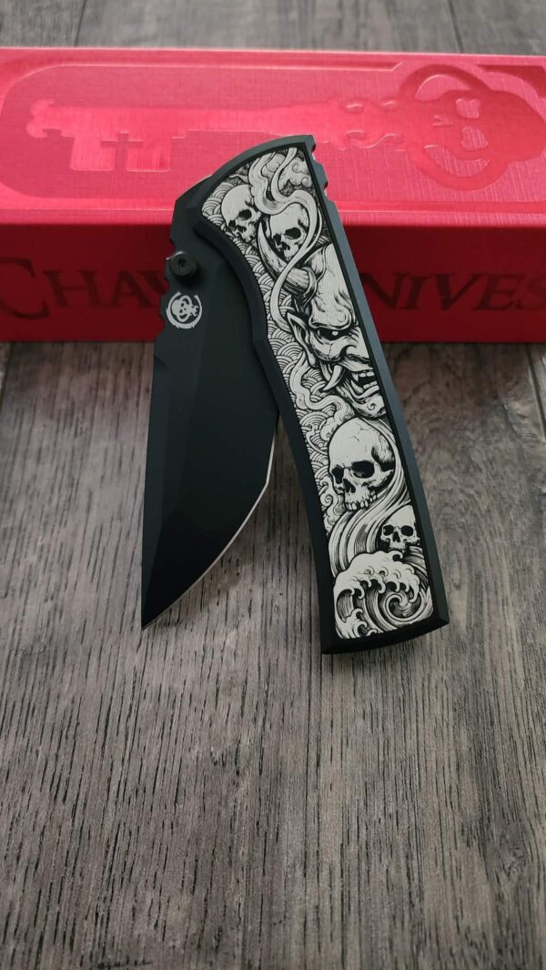 Chaves Redencion 229 Framelock Mag Tanto – Black PVD M390 – Custom Japanese Oni, Skull & Wave Engraving