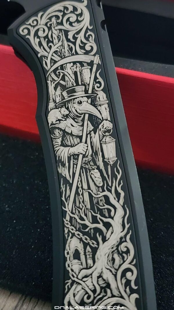 Chaves Redencion 229 Framelock Mag Tanto – Black PVD M390 – Custom Plague Doctor Laser Engraved Scale Insert