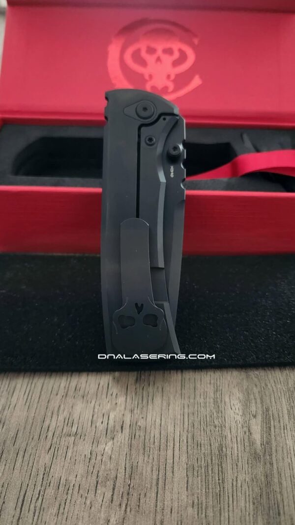 Chaves Redencion 229 Framelock Mag Tanto – Black PVD M390 – Custom Plague Doctor Laser Engraved Scale Insert
