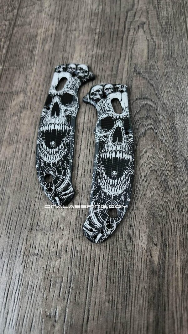 Spyderco Manix 2 Lightweight (LW) - AWT Aggressive Agent Series Aluminum Scales – Death Portal Custom Laser Engraving
