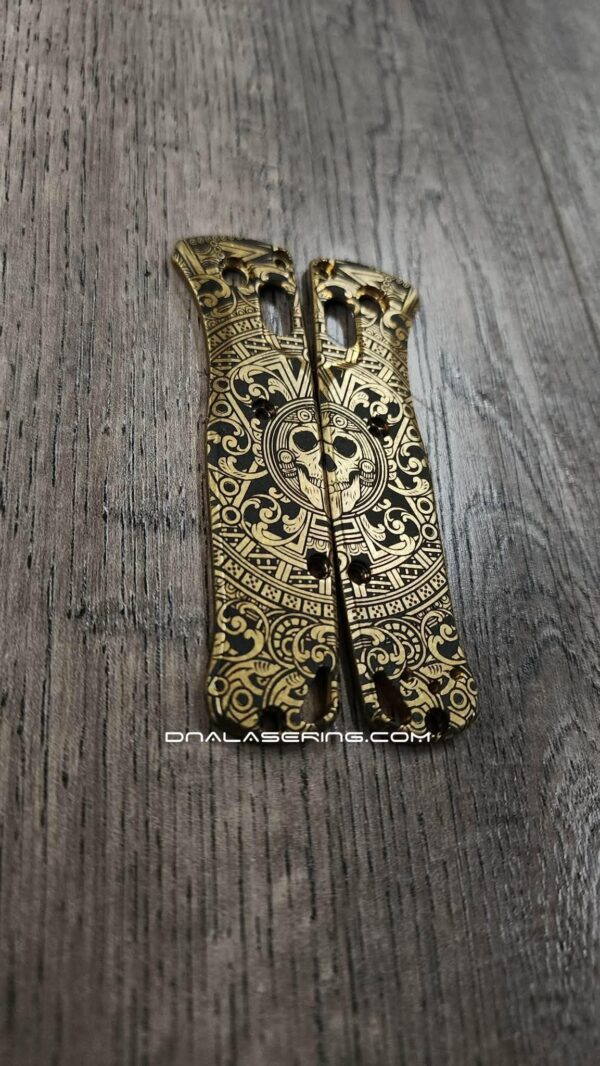 il_fullxfull.8400466789_ik2a.jpg Benchmade MINI Bugout 533 Brass Scales | Aztec Skull Custom Laser Engraved | Flytanium EDC Gear