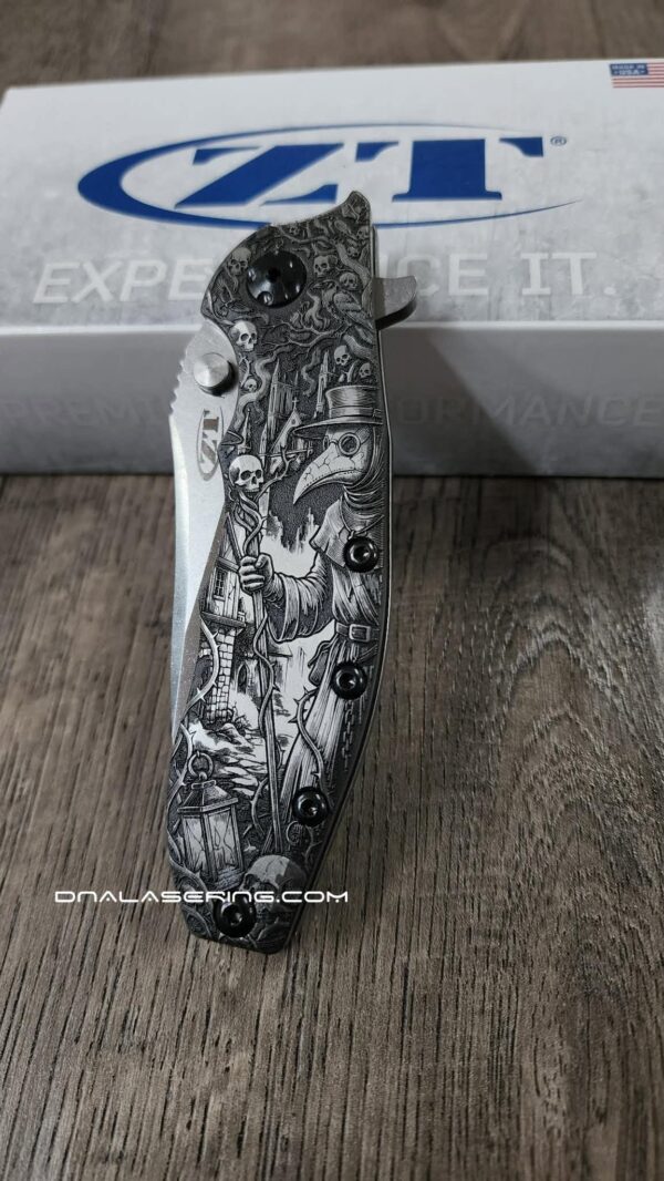 il_fullxfull.8400859085_tms8.jpg Plague Doctor - ZT Hinderer Slicer Framelock - Deep Relief Fiber Laser Engraving - EDC Knife - NIB