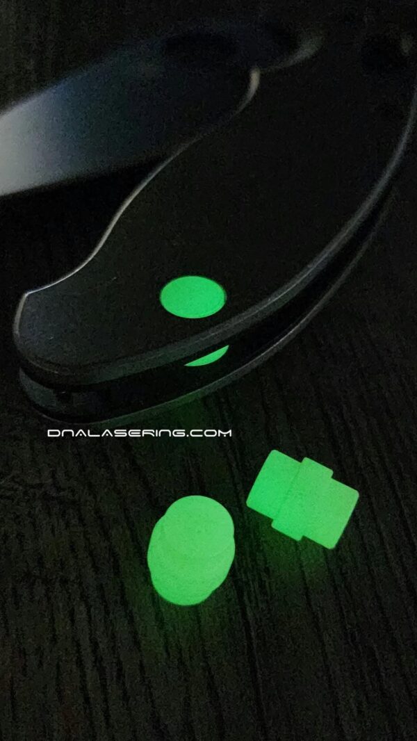 il_fullxfull.8596536746_45xw.jpg Spyderco Manix 2 - Custom TurboGlow Lanyard Hole Stopper - EDC Gear - Lanyard Plug