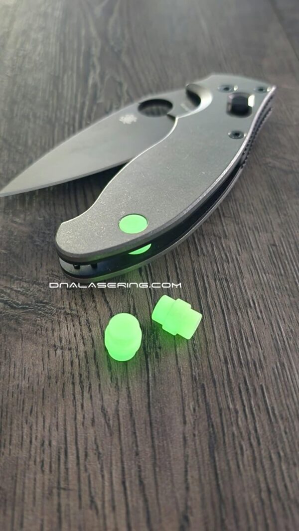 il_fullxfull.8596536748_qcrn.jpg Spyderco Manix 2 - Custom TurboGlow Lanyard Hole Stopper - EDC Gear - Lanyard Plug