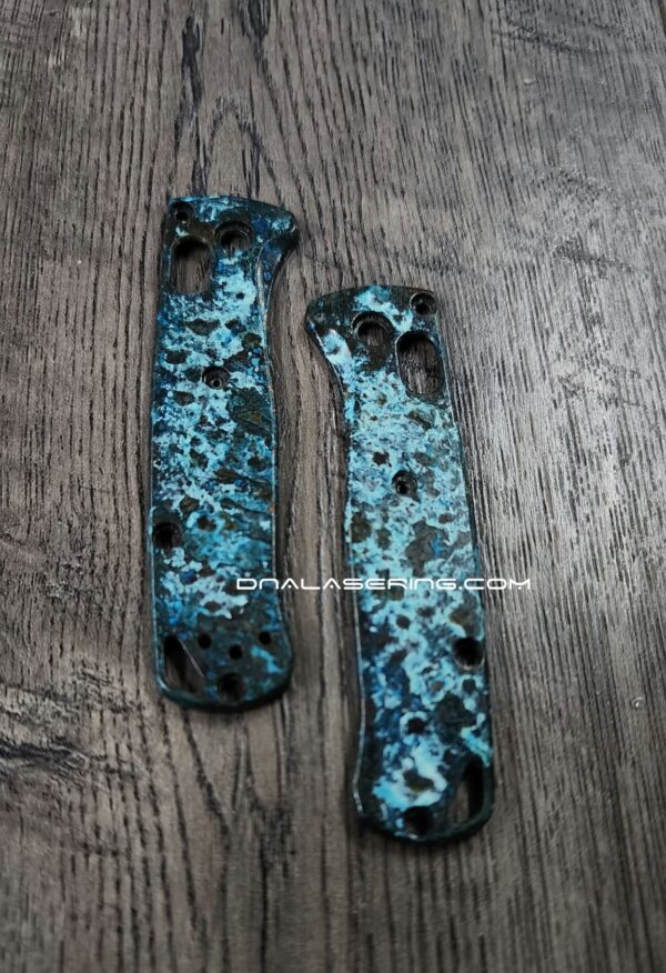 BLEM - MINI bugout 533 copper patina BLEMISH - Benchmade MINI Bugout 533 - Copper Scales - Shipwreck Patina Finish